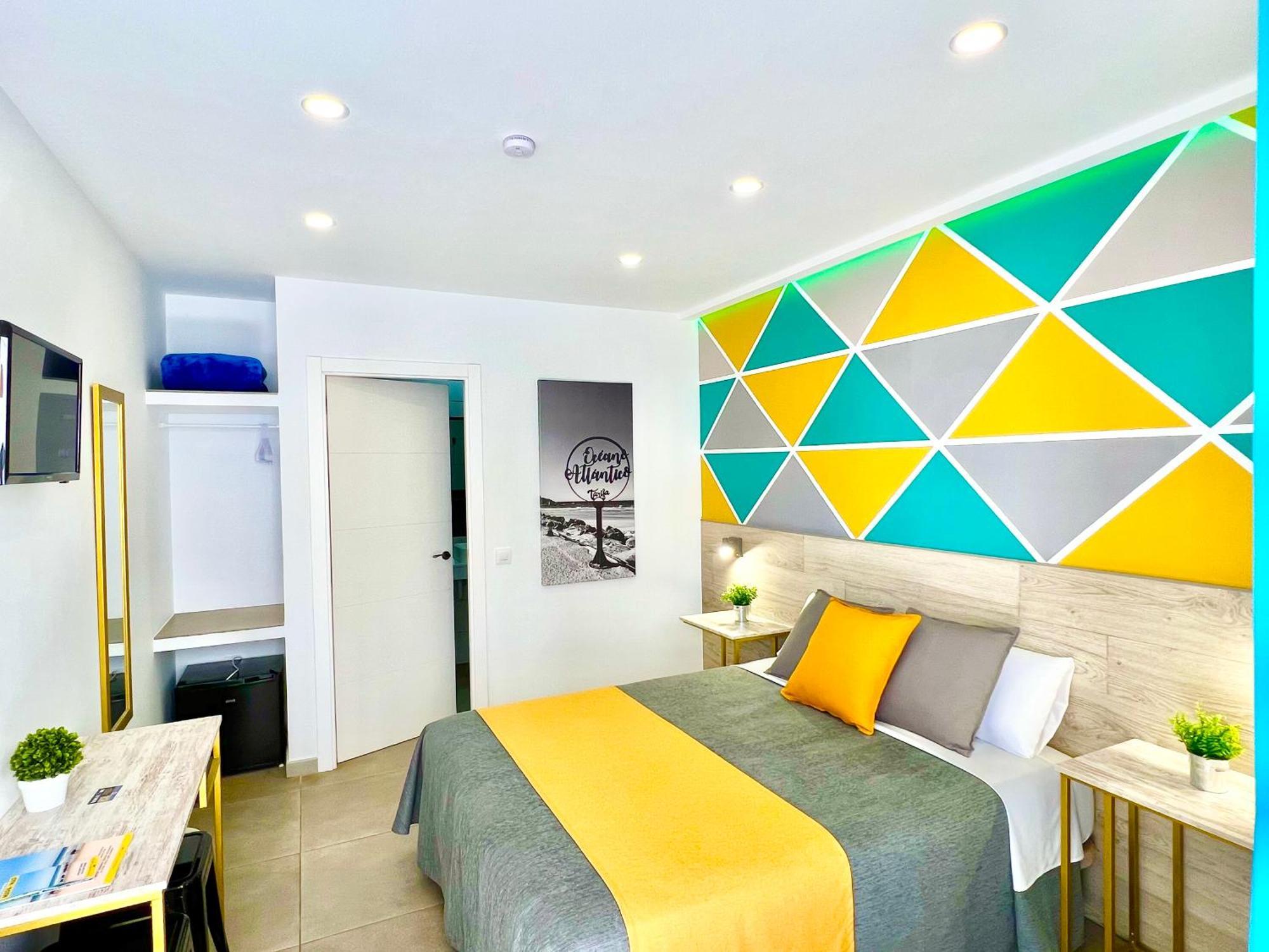 Dori Rooms Hostal Тарифа Экстерьер фото