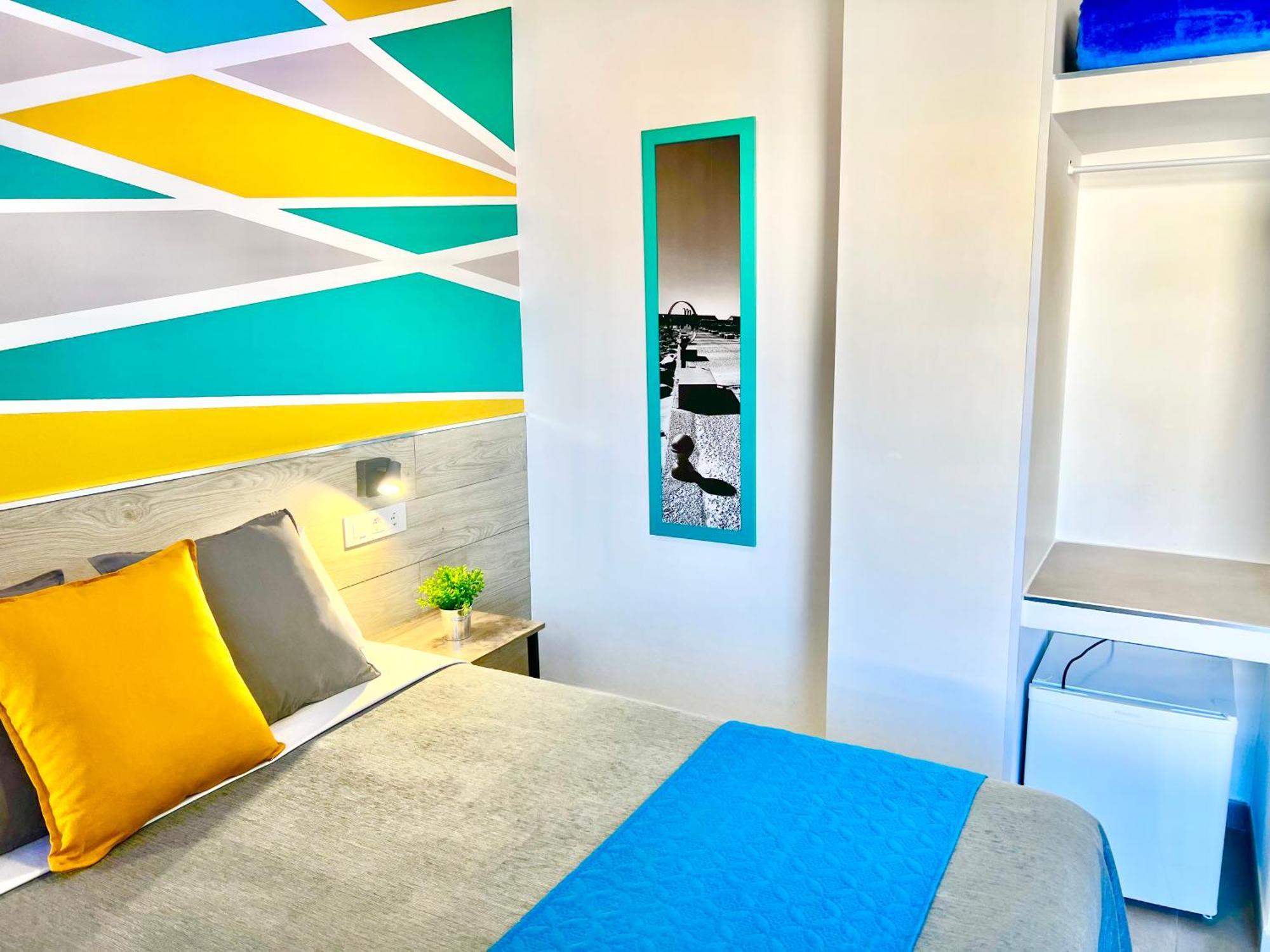 Dori Rooms Hostal Тарифа Экстерьер фото