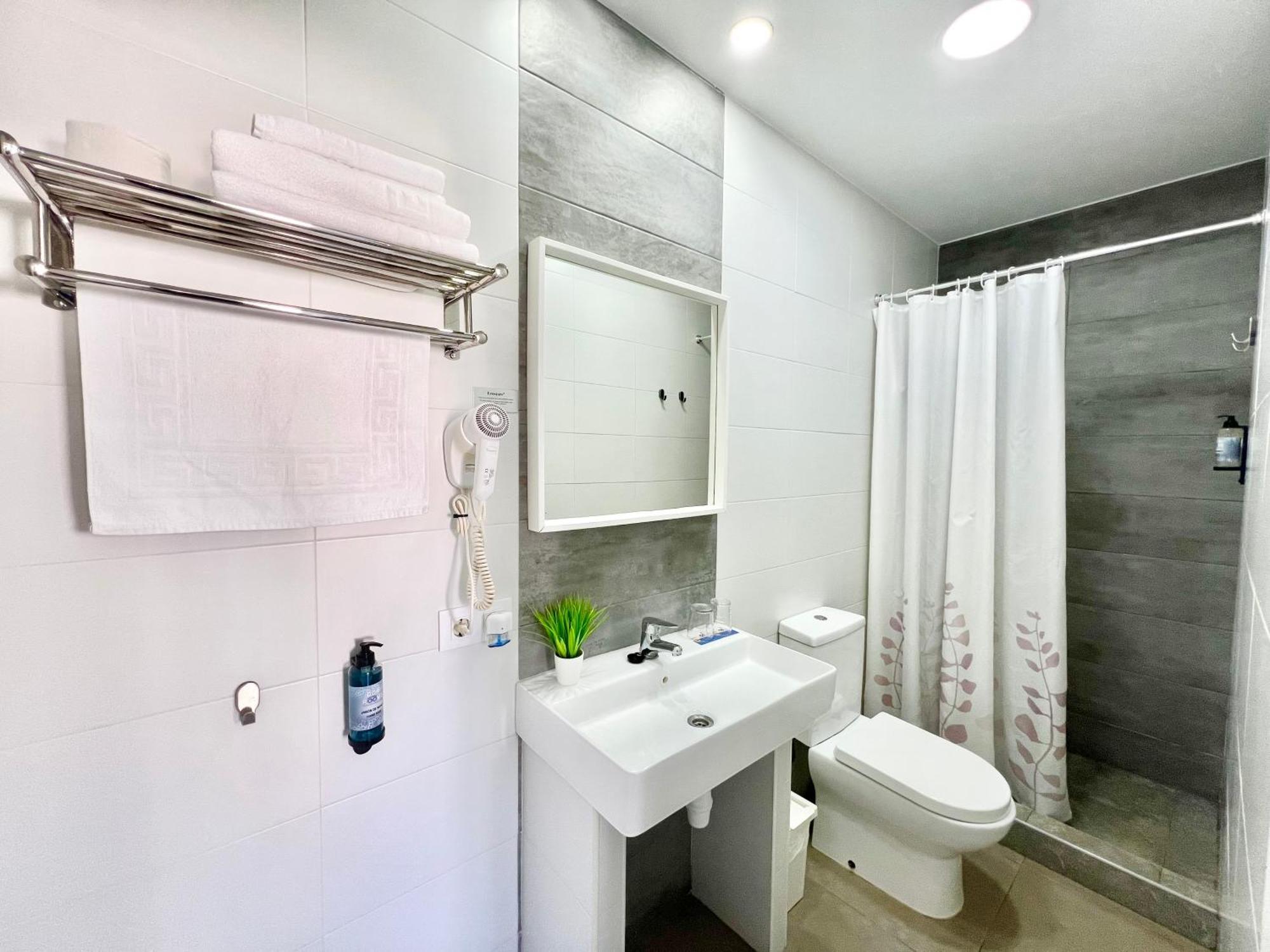 Dori Rooms Hostal Тарифа Экстерьер фото